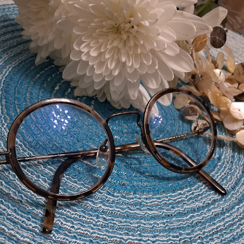 Round Tortoiseshell Glasses